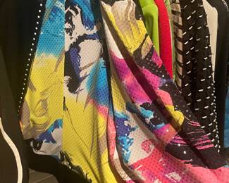 INSIDE ON THIS REVERSIBLE - YOU CAN BE BOLD OR CLASSIC