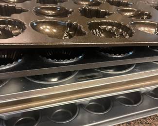 SO MANY TO CHOOSE FROM - ITS BAKING SEASON !!