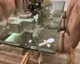 a view of the beveled  and bases 