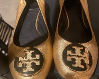 TORY IN THE HOUSE - ALONG WITH A WHOLE STORE LIKE OF DESIGNER THINGS 