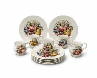 138 QueensDuchessEnglishBoneChinaFruitCupsPlates13Pc