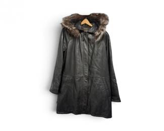 126 JuliaSRomaWomensBlackLambLeatherCoatwFurTrimHood