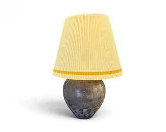 110 RetroGeometricCarvedCeramicTableLampwPleatedShade