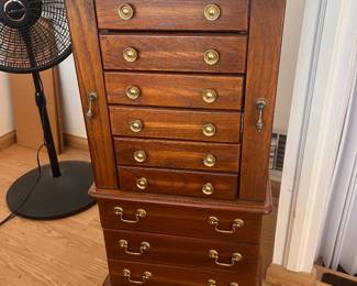 Jewelry armoire