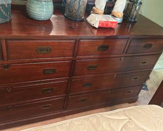 CollingWood Dresser 10 Drawer