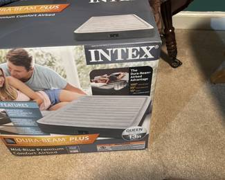 Intex Dura-Beam Plus Queen 1st Ed