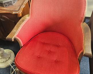Arm Chair with Tufted Seat