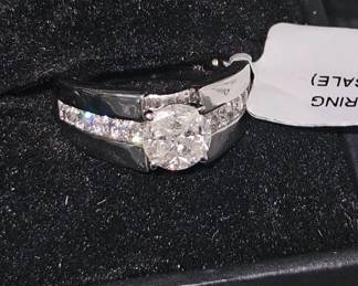 14KT White Gold Engagement Ring 1.18CT Brand New - Size 7