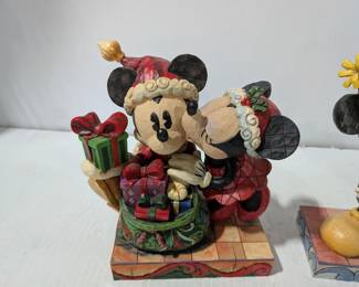 Disney Showcase Collection Christmas Statues 4 Wooden, One Ceramic, Mickey, Minnie, Tigger