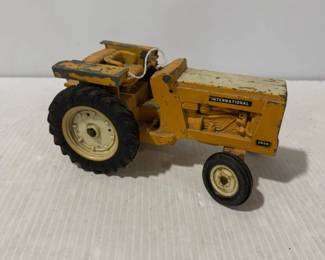 International 3444 Industrial Tractor Metal Farm Toy