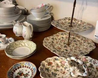 China and Tea Party display dishes