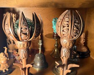 The coolest wooden flowers I've ever seen- opens and closes at top