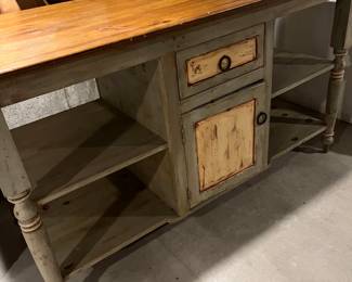 COUNTRY SIDEBOARD