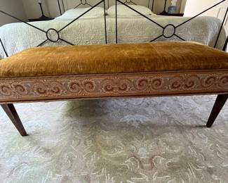 UPHOLSTERED BENCH