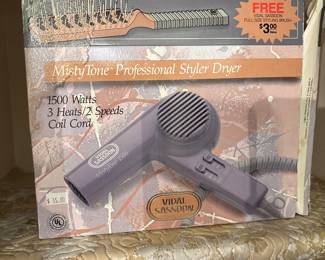 MistyTone Professional Styler Dryer 