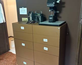 Dresser 