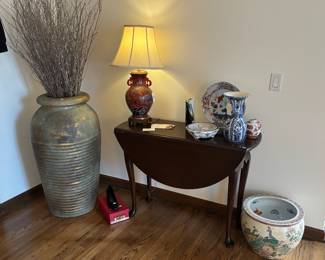 Folding Hallway Table, Decorative Floor Vase, Misc Decor 