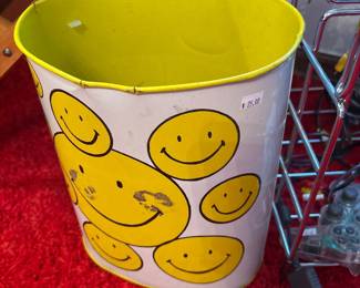 Smiley Face Trash Bin 