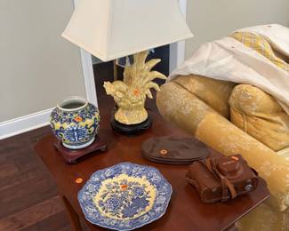 Many blue and yellow pieces perfect for country French decor