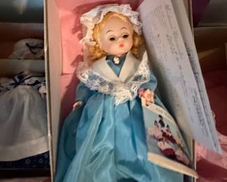MADAME ALEXANDER DOLLS 