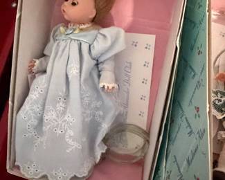 MADAME ALEXANDER DOLLS 