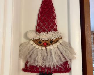 MACRAME SANTA