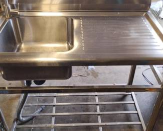 Commercial Stainless Steel Sink and Drainboard Work Table and Stainless Steel Countertop