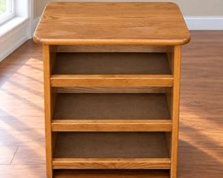 Small Oak Bookshelf or End Table