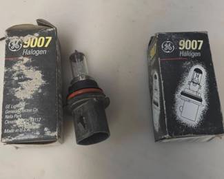 Philips Halogen Headlight Replacement Bulbs 9007