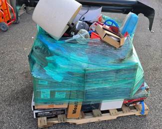 Pallet of End of Estate Items