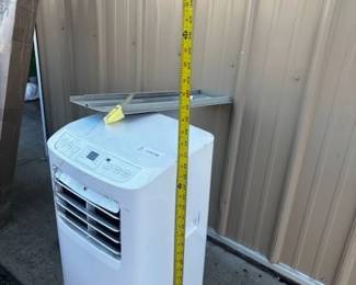 GE Portable Air Conditioner with Window Kit - Seller Says Works Good