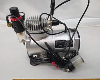 Air Compressor and Air Brush Kit Model AS18, Comes w/ Regulator, and Filter