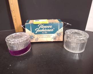 Vintage Flower Fashioner No. 650 Clear Plastic Floral Frogs And Candle Holders With Original Box - Potterville