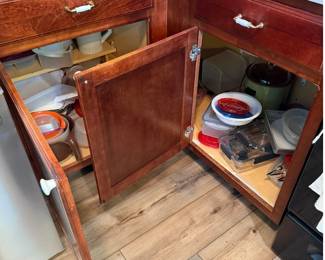 Large Assortment of Kitchen Storage, Cookware, Small Appliances & Accessories – Howard City Off-Site