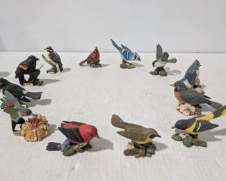 The Danbury Mint Vintage Hanging Wooden Birdhouse Wall Calendar With Date Tiles & Month Bird Figures - Estate Sales Warehouse (GR)