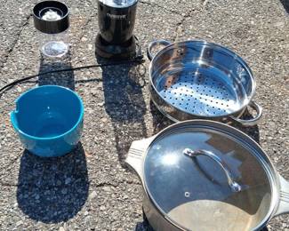 Small Collection of Various Kitchenwares