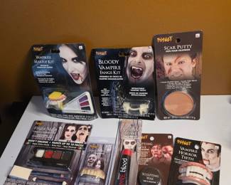 (New) Spirit Halloween Vampire and Zombie Kits