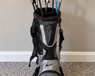 Nike Kid's Golf Bag w/ Assorted Golf Clubs
