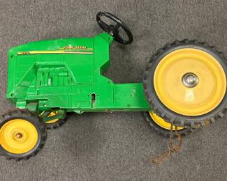 John Deere Cast Iron Pedal Tractor with Broken Front Axle