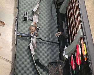 Pro Sport Archery Shadow Compound Bow with Arrows & Bow Guard Case