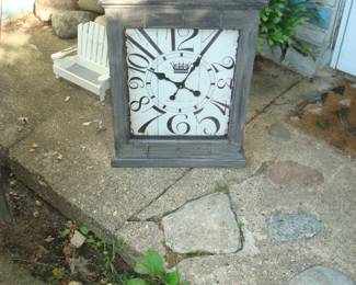 Ornamental Wrought Iron Scrollwork Gray Wall Clock