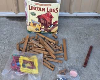 Vintage Lincoln Logs