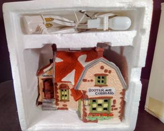 Vintage Dept 56 Dickens' Village "Booter And Cobbler" Lighted Building In Original Box (1988) – Potterville