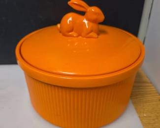 Martha Stewart Farmhouse Ribbed Rabbit Casserole Dish