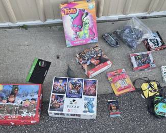 Toys, Puzzles, and Games Lot