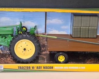 John Deere ERTL Tractor with Hay Wagon in Original Box