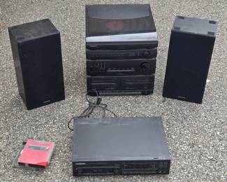 Pioneer 6 Disc CD Player, Magnavox Speakers and Stereo
