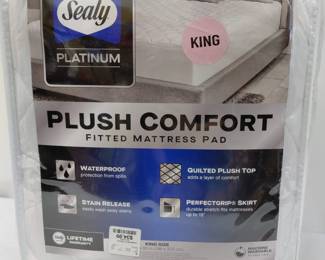 NIB King Size Fitted Mattress Pad, Plush Comfort