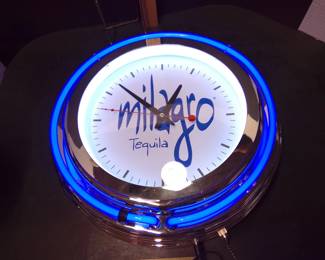 Rare Milagro Tequila Blue Neon Lighted Bar Wall Clock Working w/ Original Packing – Potterville