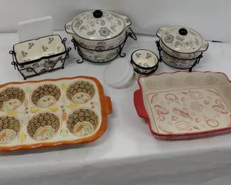 Temptations Ovenware Collection - Lot 1/5 - Covered Casseroles, Ramekins, Muffin Pan, 9" x 12"